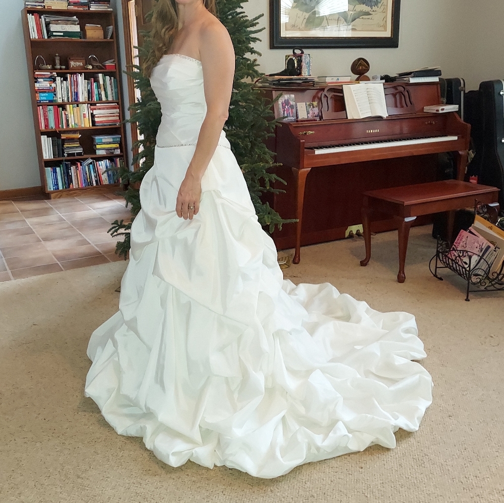 Wedding dress